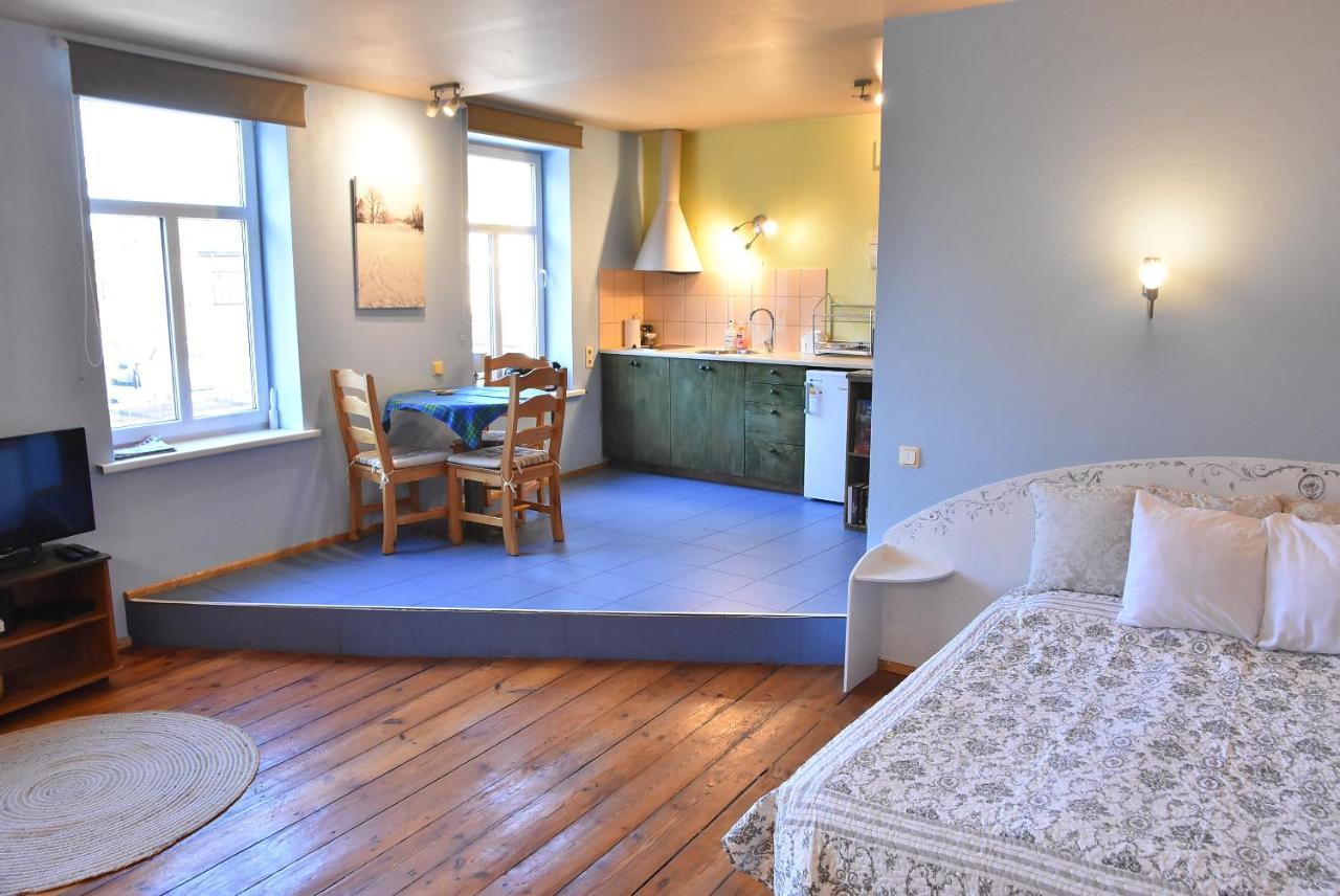Uliha Apartamenti Liepāja Exteriör bild