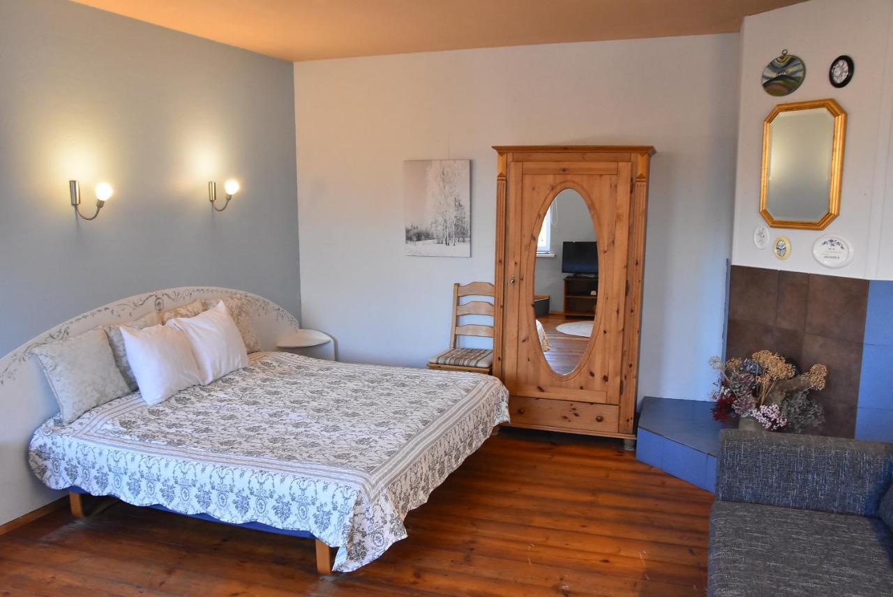 Uliha Apartamenti Liepāja Exteriör bild