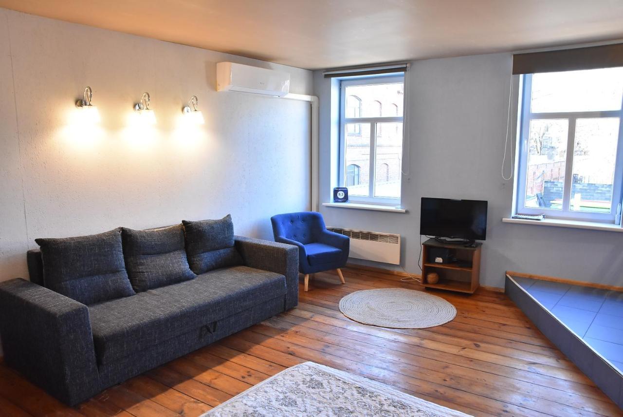 Uliha Apartamenti Liepāja Exteriör bild
