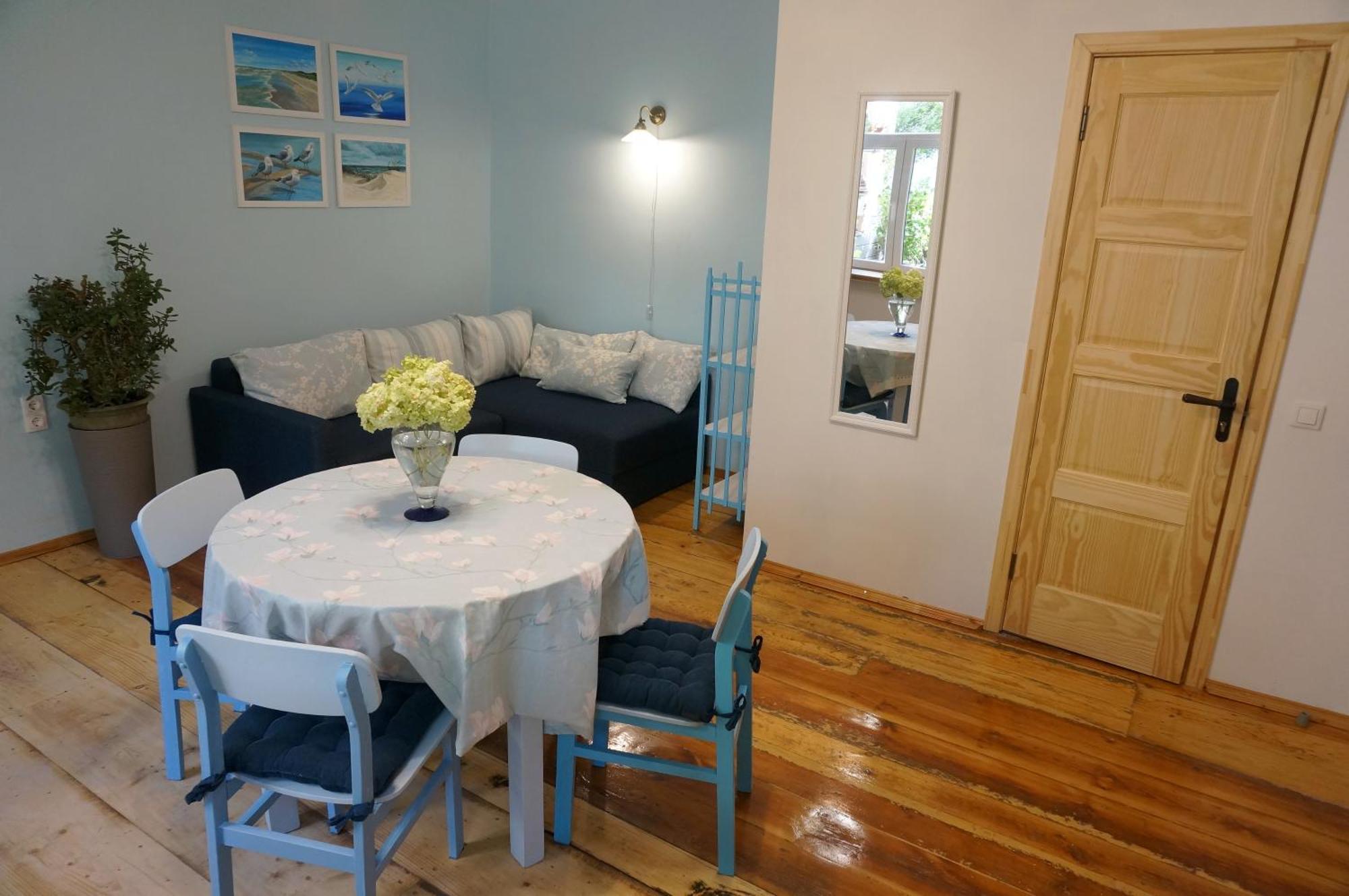 Uliha Apartamenti Liepāja Exteriör bild